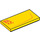 LEGO Giallo Piastrella 2 x 4 con &#039;RUSTEZE RACING Centro TEAM 95&#039; Sinistra (32830 / 87079)